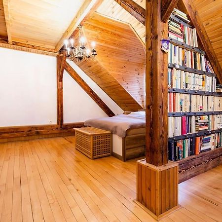 Rooftop 180M2 Loft With Private Sauna, Братислава Екстериор снимка