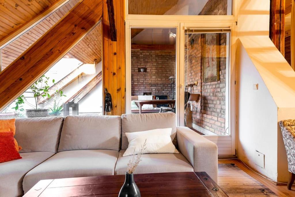 Rooftop 180M2 Loft With Private Sauna, Братислава Екстериор снимка