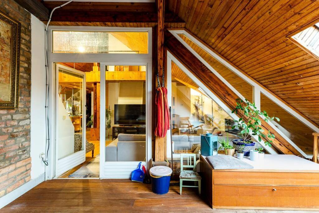 Rooftop 180M2 Loft With Private Sauna, Братислава Екстериор снимка