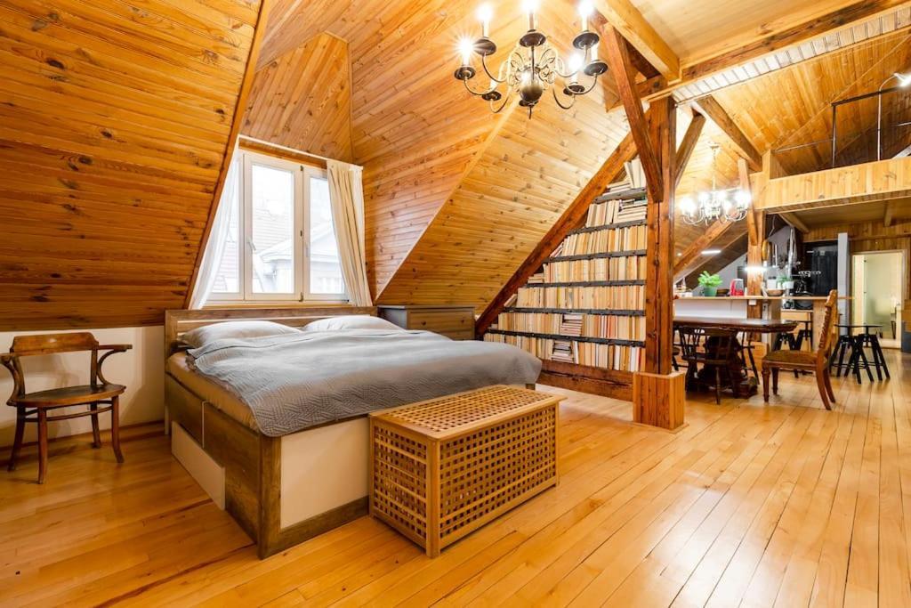 Rooftop 180M2 Loft With Private Sauna, Братислава Екстериор снимка